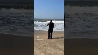 medikal looking for the diamond ring at the beach #medikalkaynak #fellamakafui #shorts