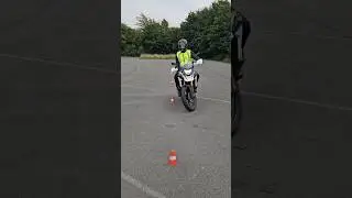 Tag 2 Slalom Schrittgeschwindigkeit Motorradführerschein Intensivkurs Fahrschul Motorrad Schnellkurs