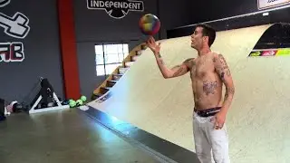 Jackass 3.5: Johnny Knoxville's Unbelievable Nut Shots Compilation