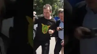 НЕАДЕКВАТНЫЙ АЛЕКСЕЙ ШАМАРДИН ПРЫГАЕТ НА ЛЮДЕЙ И АВТОМОБИЛИ #дпс #дорожныйконтроль #вадимсеров