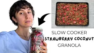 Easy SLOW COOKER Strawberry Coconut Granola Recipe 🌸🥥
