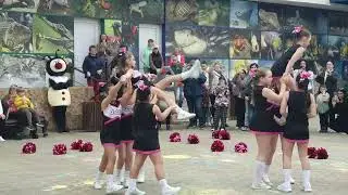 Встречаем Первомай. Пляж Калипсо. Шторм разыгрался. Лазаревское. Концерт в парке. Погода 1 мая 2023