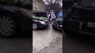 Let's get down, let's get down on GELIKE