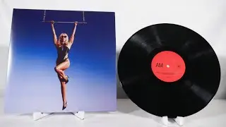 Miley Cyrus - Endless Summer Vacation Vinyl Unboxing