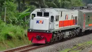 NONTON KERETA API FAJAR UTAMA YOGYAKARTA TUJUH MENITAN