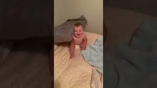 Baby has the most adorable laugh 😍