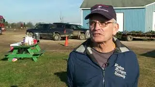 WXMI FOX 17 News - 2017-11-27 Gobles MI Christmas Trees for Troops PKG