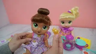 Feeding NEW Baby Alive bubbly tea party dolls