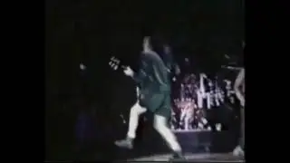 Angus Young Duck Walk!