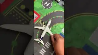 FedEx 737 landing at model airport