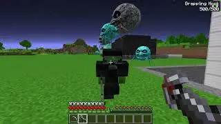 JJ and Mikey HIDE from LUNAR MOONS vs Security House in Minecraft Challenge Maizen