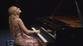 Chopin - Étude Op. 25 No. 11 in A Minor - Winter Wind - Mia Pečnik