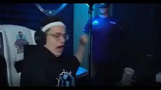 ЭВЕЛОН НАПУГАЛ БУСТЕРА!!!