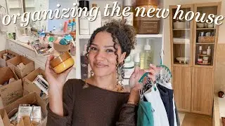 SETTLIING IN📦🏠 organizing the new bathroom & walk-in closet