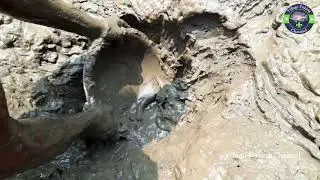 Geol Fishing by Digging Mud - Hand Fishing l Fishing Media