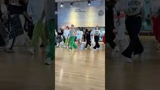 ПРИДУМАЙ ОПИСАНИЕ ДЛЯ ЭТОГО ВИДЕО ✍🏼 