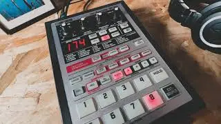 Fun with the BOSS SP 303 // A quick LOFI hiphop performance