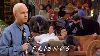 Gunther Has Ross' Back | Friends