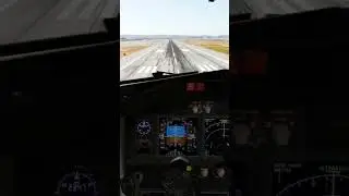 737 Landing at KSFO RWY 28L #crosswinds #xplane12
